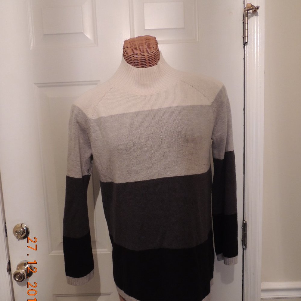 Charter Club Block Striped Grey Black Off-White Long Sleeve Sweater PXL